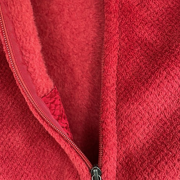 Red Patagonia Fleece Vest - Picture 6 of 6